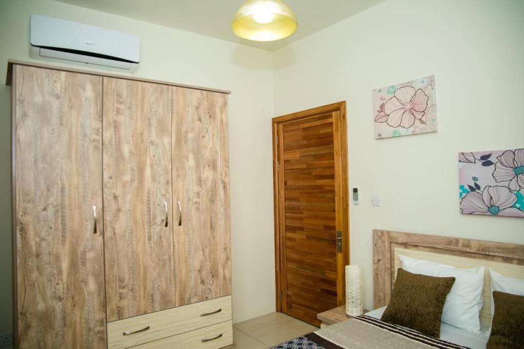 Entire Luxury 3 Bedroom Condo For Rent - Flic-En-Flac - Close To Beach Kültér fotó